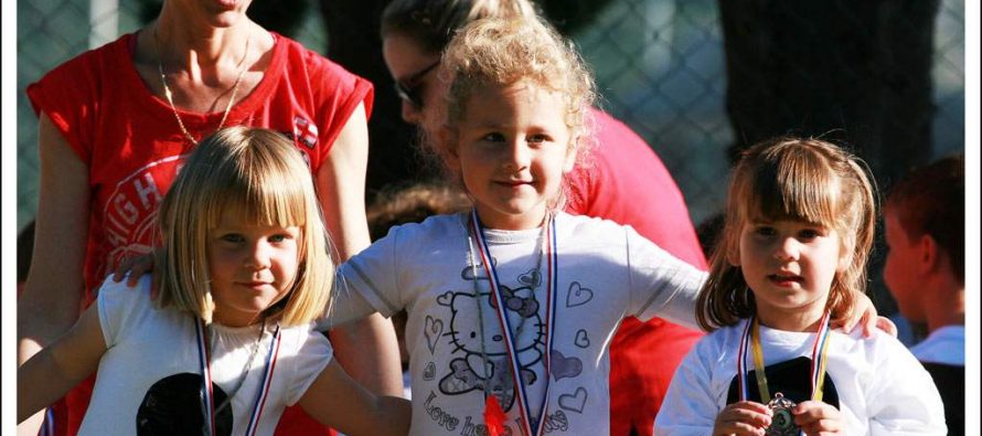 8. sportski susreti dječjih vrtića Općine Primošten