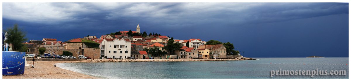 Zacrnilo se nebo nad Primoštenom