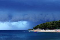GRMLJAVINSKO NEVRIJEME S OBILNOM KIŠOM: Upozorenje na opasne vremenske pojave za Hrvatsku