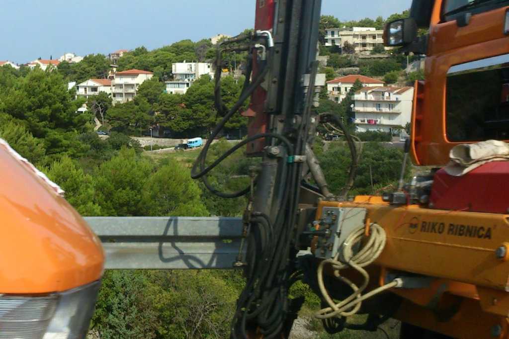 ograda primošten cesta