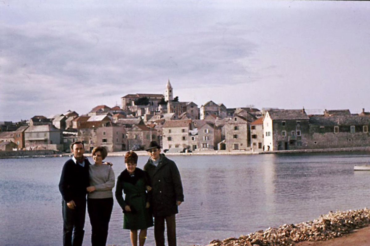 Stare fotografije ugodnog provoda u Primoštenu (1970-te)