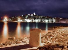 Prekrasne fotografije Primoštena noću