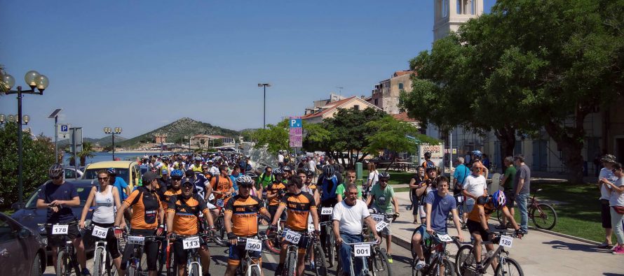 Šibenski biciklisti za Rebeku prikupili šest tisuća kuna!