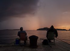 Primošten pod tmurnim oblacima