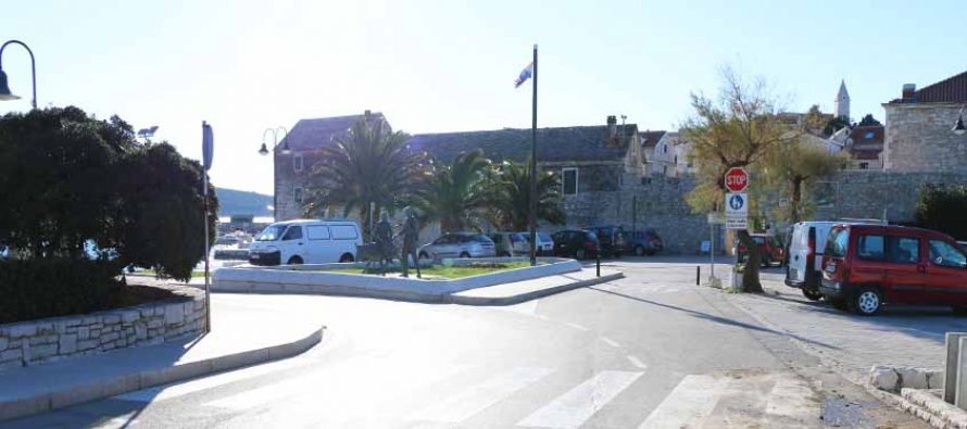 Radovi na Trgu don Ive Šarića