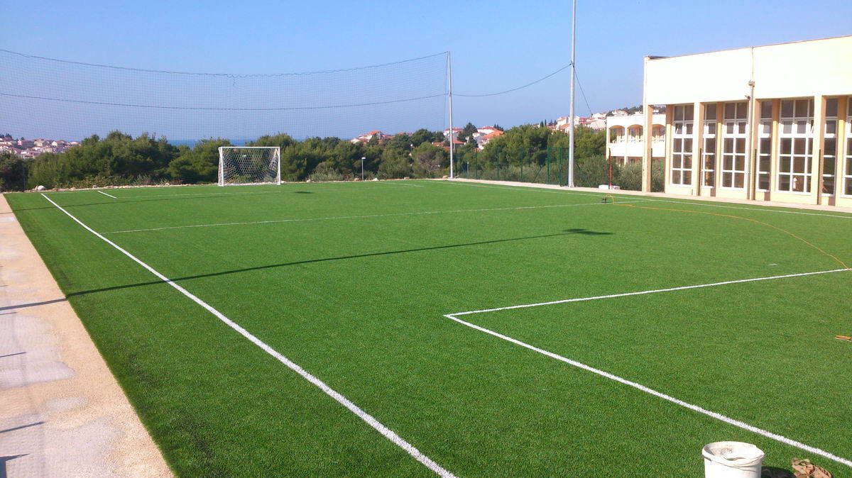 Nogometno igralište Primošten