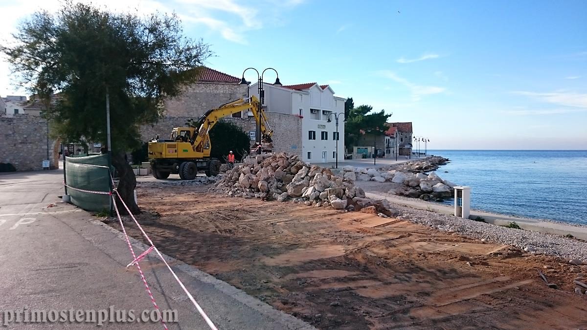 Radovi na Trgu don Ive Šarića