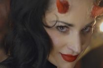 Primoštenka Ena Friedrich  u spotu Bosutskih bećara