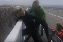 VIDEO: Skoro odletjeli – Kad bura potegne 170 km/h na Paškom mostu