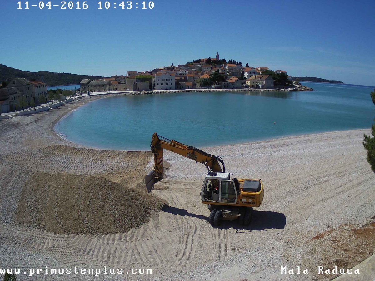 Uređivanje plaže “Mala Raduča”