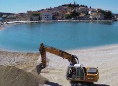 Uređivanje plaže “Mala Raduča”