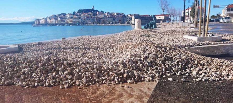 Grbinada dala posla komunalcima i vatrogascima