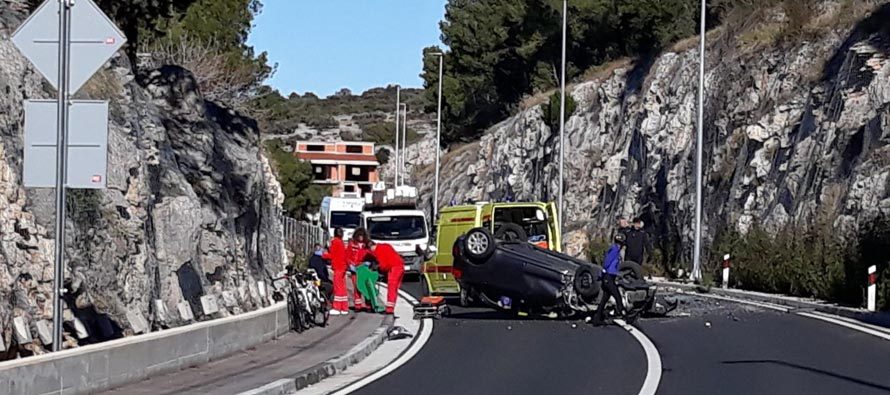 Prometna nesreća kod Podadraga -Tepli Bok