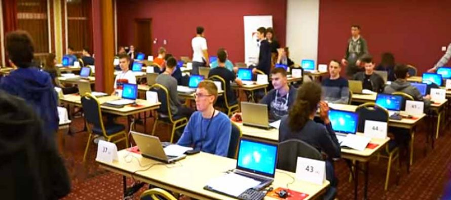 Video sa državnog natjecanja iz informatike održanog u Primoštenu