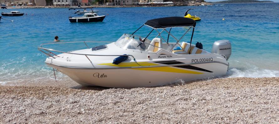 Nasukani gliser na plaži