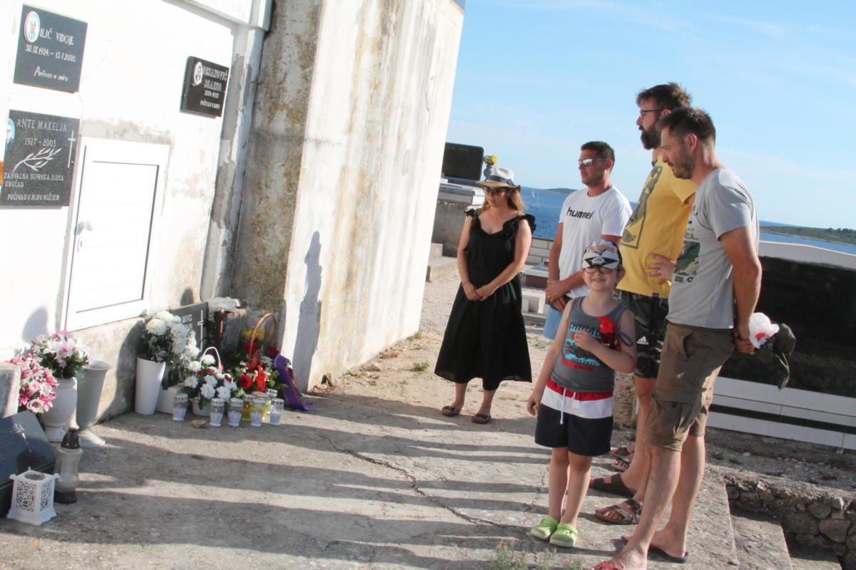 Na plivalištu “Madrač ” u Primoštenu ,  pod pokroviteljstvom Općine Primošten , po 17. put je odigran Memorijalni vaterpolski turnir “Denis Jurin”