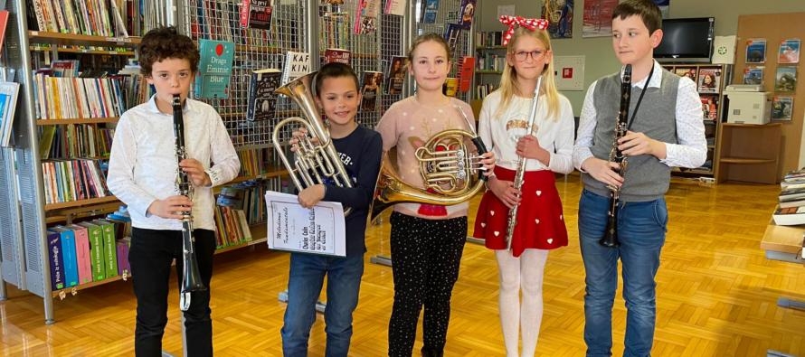 Mladi glazbari oduševili posjetitelje svojim nastupom povodom Dana zaljubljenih