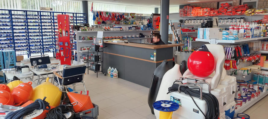 Novotvoreni dućan nautičke, sigurnosne i ribolovne opreme RIBSTORE