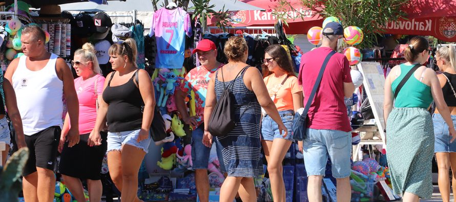 PODACI ZA PRVIH 6 MJESECI: Hotelski smještaj popravio krvnu sliku statistike, privatni smještaj u blagom padu u broju dolazaka