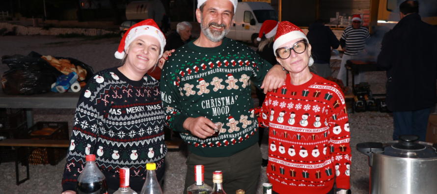 FOTO: Pogledajte u našoj fotogaleriji kako Primoštenci uživaju u predbožićnom druženju