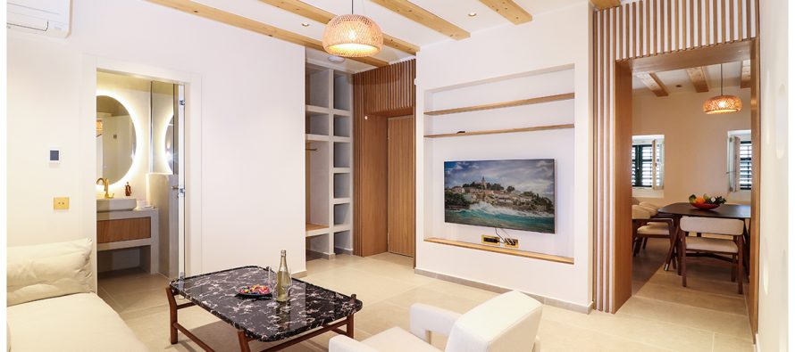 U Primoštenu je renovirana Vila Fenč iz 19. stoljeća koja se sastoji od 3 moderno uređena apartmana