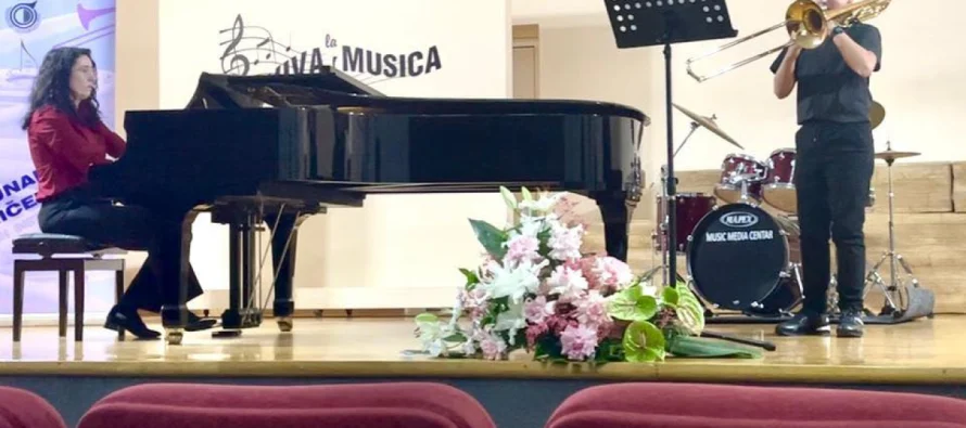 Članovi Puhačkog orkestra Primošten, braća Jurin osvojili zlato i srebro na natjecanju u Tivtu