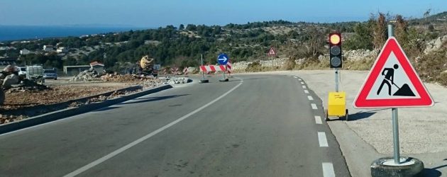 Županijski centar 112 poslao je obavijest o zatvaranju prometnice u Primoštenu.